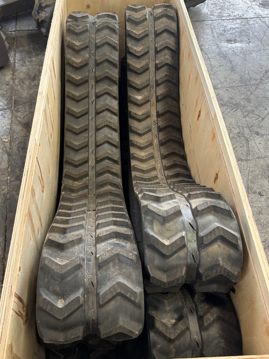Rubber Track 230x72x43. Durable and fitment on Huayee, Tackeuchi, Bobcat, Wacker Neuson, Yanmar ETc